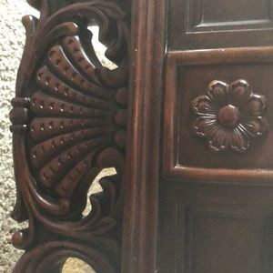 Meet your Posher, Linda